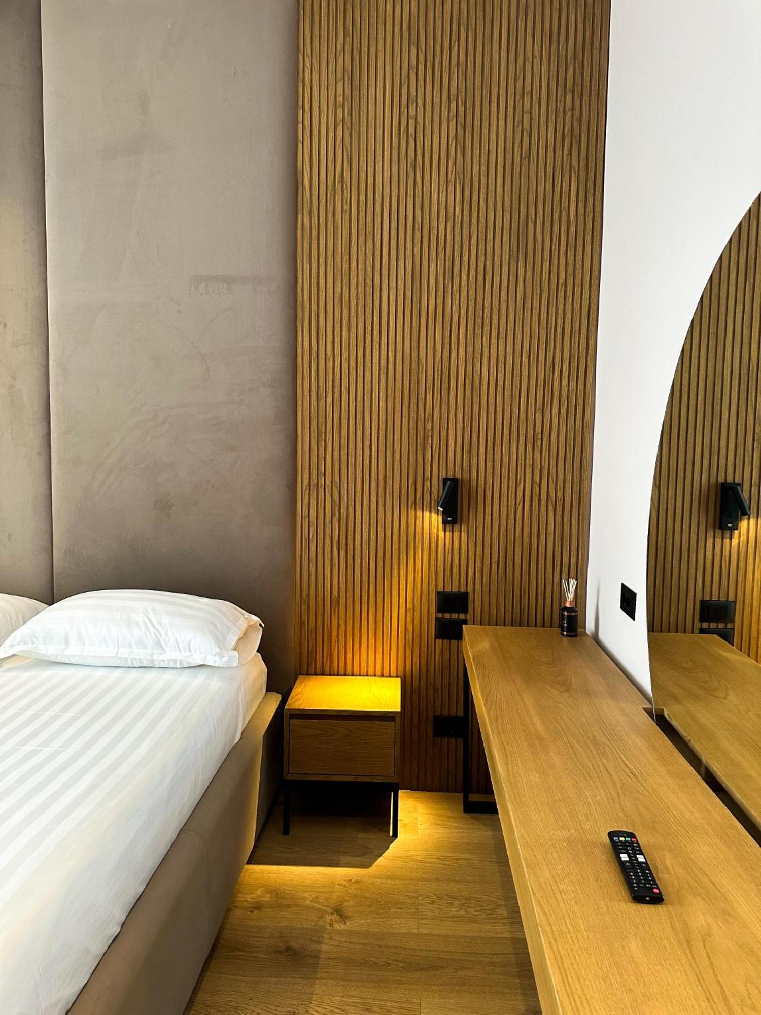 Oniro By Iliria Palace (Adults Only) ฮีมาเรอ ภายนอก รูปภาพ